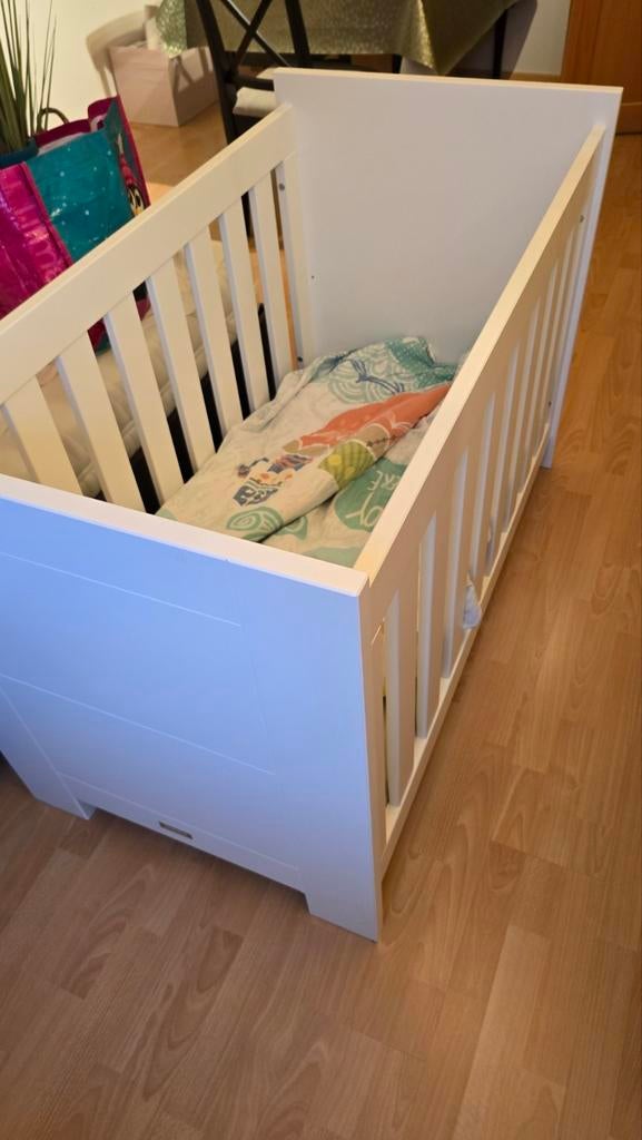 Babybed bopita ledikant, Kinderen en Baby's, Kinderkamer | Bedden, Ophalen, Matras