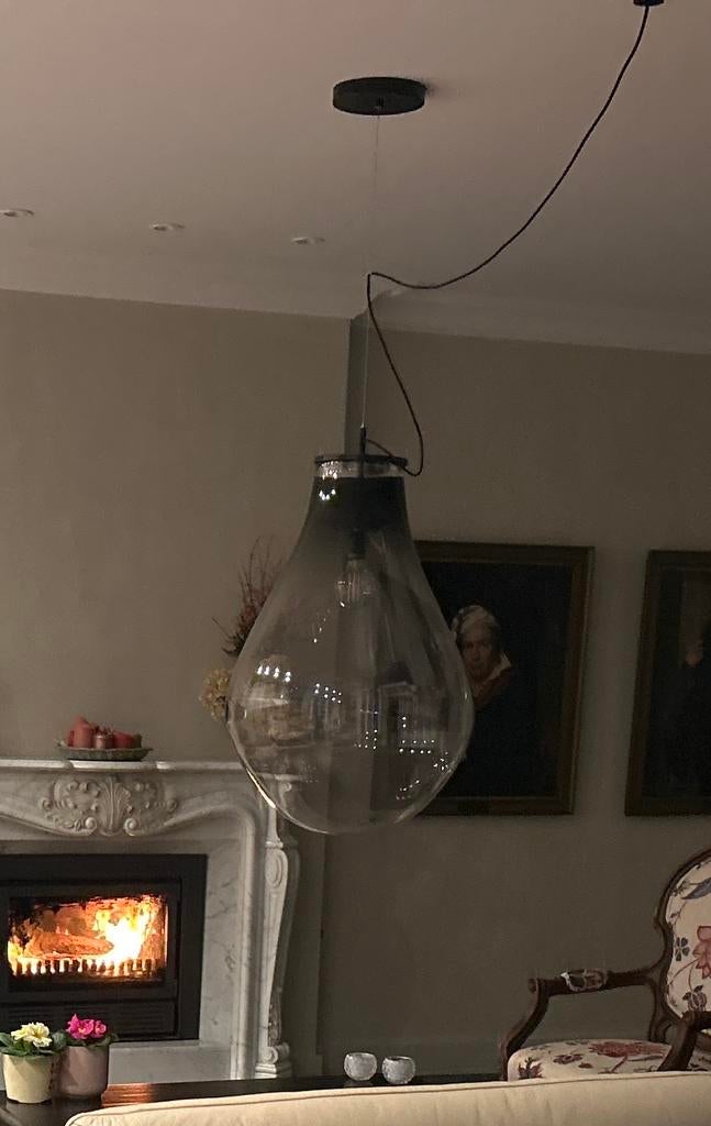 Bomma teardrop smoke black xl Tim Burton design, Maison & Meubles, Lampes | Suspensions, Comme neuf, 75 cm ou plus, Verre, Enlèvement