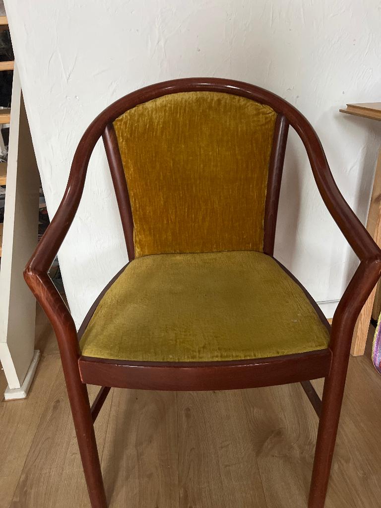 Chaise/ Siège  en bois, Enlèvement