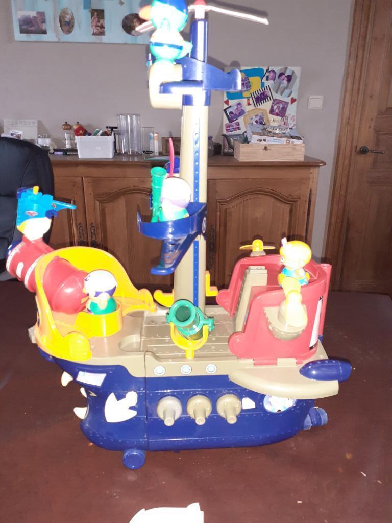Bateau Pirates TOMY, Enfants & Bébés, Enlèvement ou Envoi, Utilisé, Garçon ou Fille