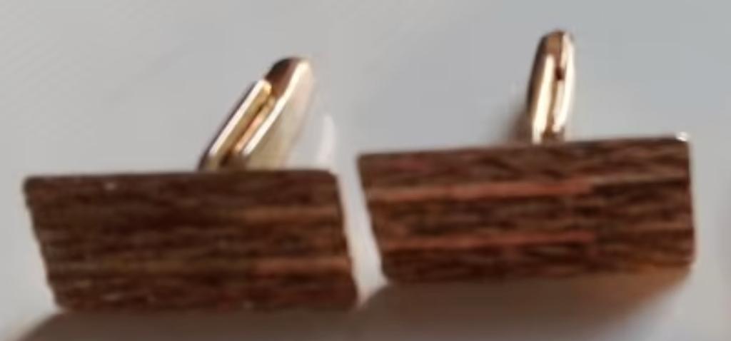 EEN paar gouden manchetknopen, Handtassen en Accessoires, Manchetknopen, Ophalen of Verzenden, Zo goed als nieuw, Overige materialen