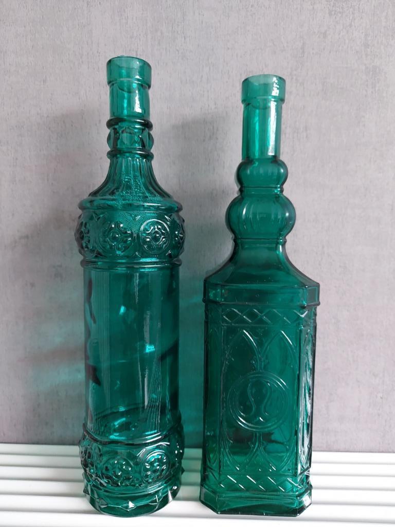2 groene glazen flessen, Antiek en Kunst, Antiek | Glaswerk en Kristal, Ophalen
