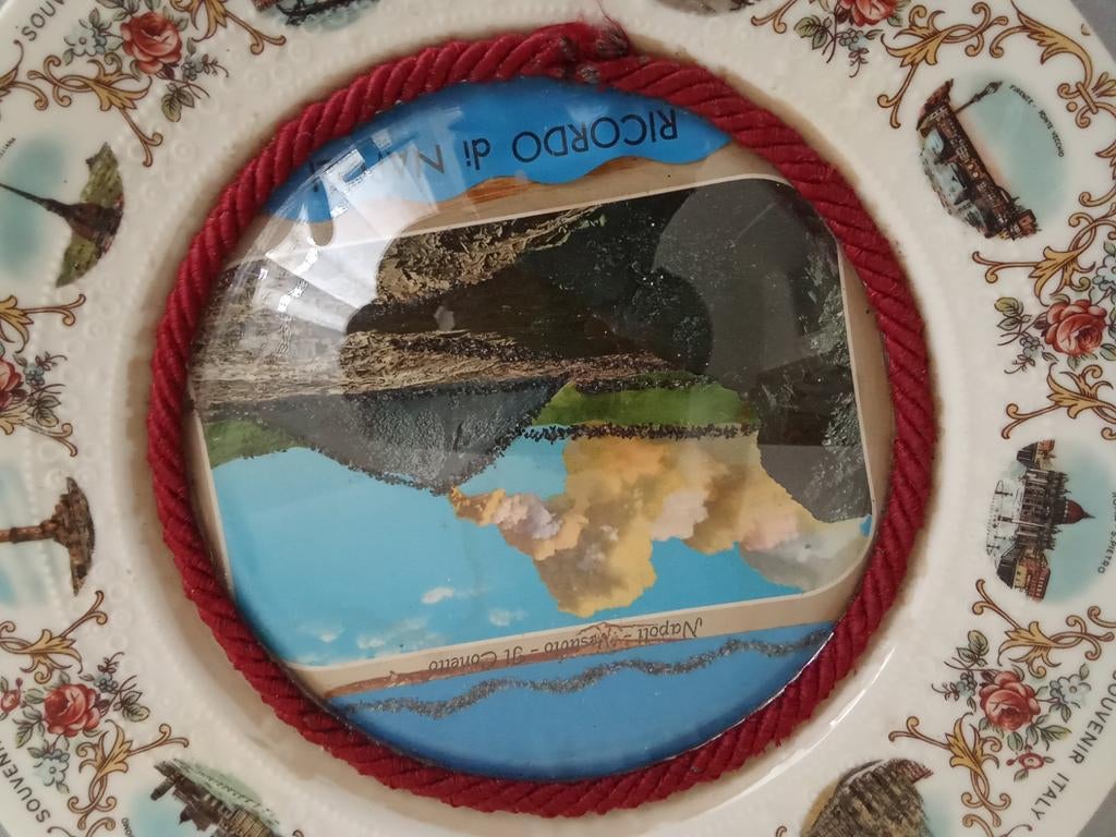 Assiette murale italienne, Enlèvement ou Envoi