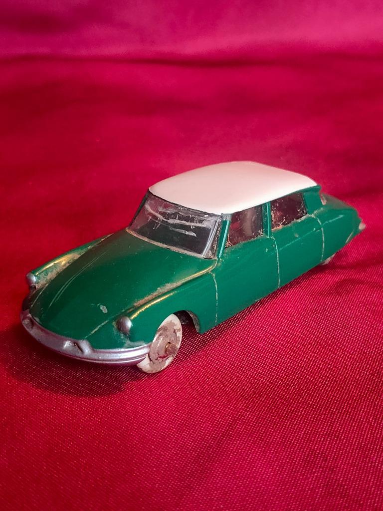 Voiture miniature Citroën DS dinky toys, Enlèvement ou Envoi, Utilisé, Voiture, Dinky Toys