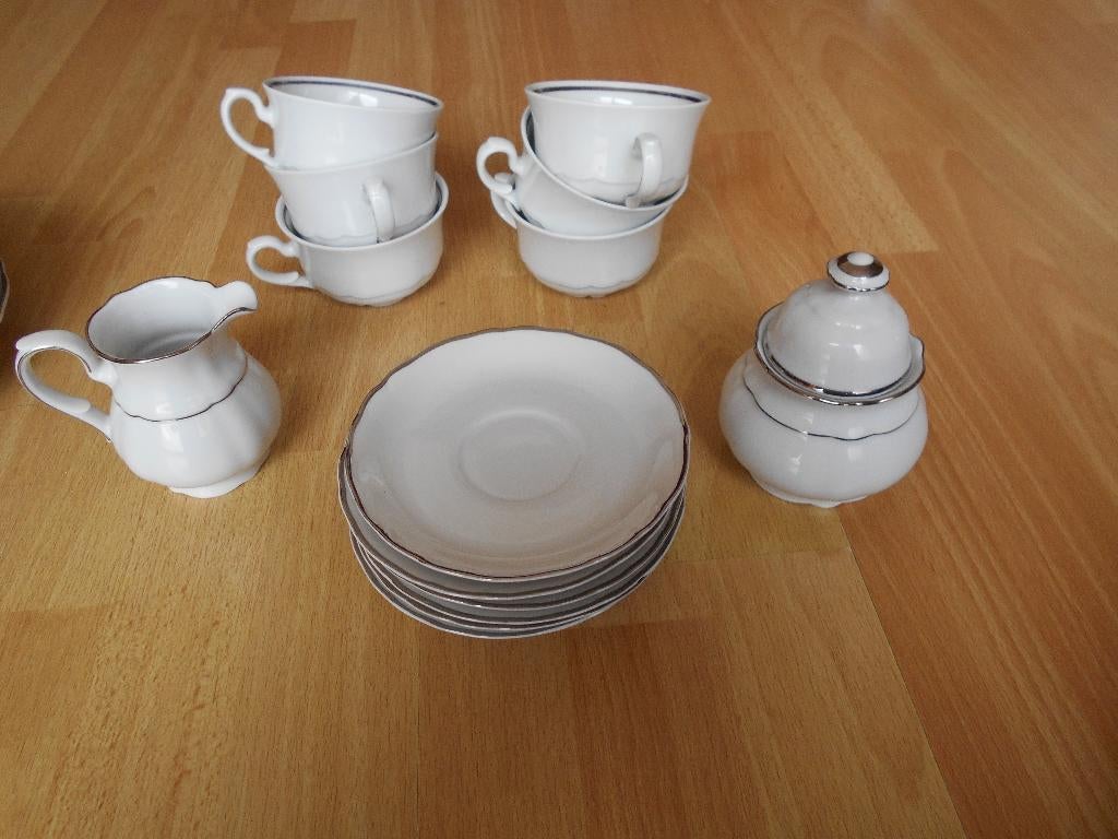 service de table blanc 6 personnes, Enlèvement, Comme neuf, Porcelaine, Service complet