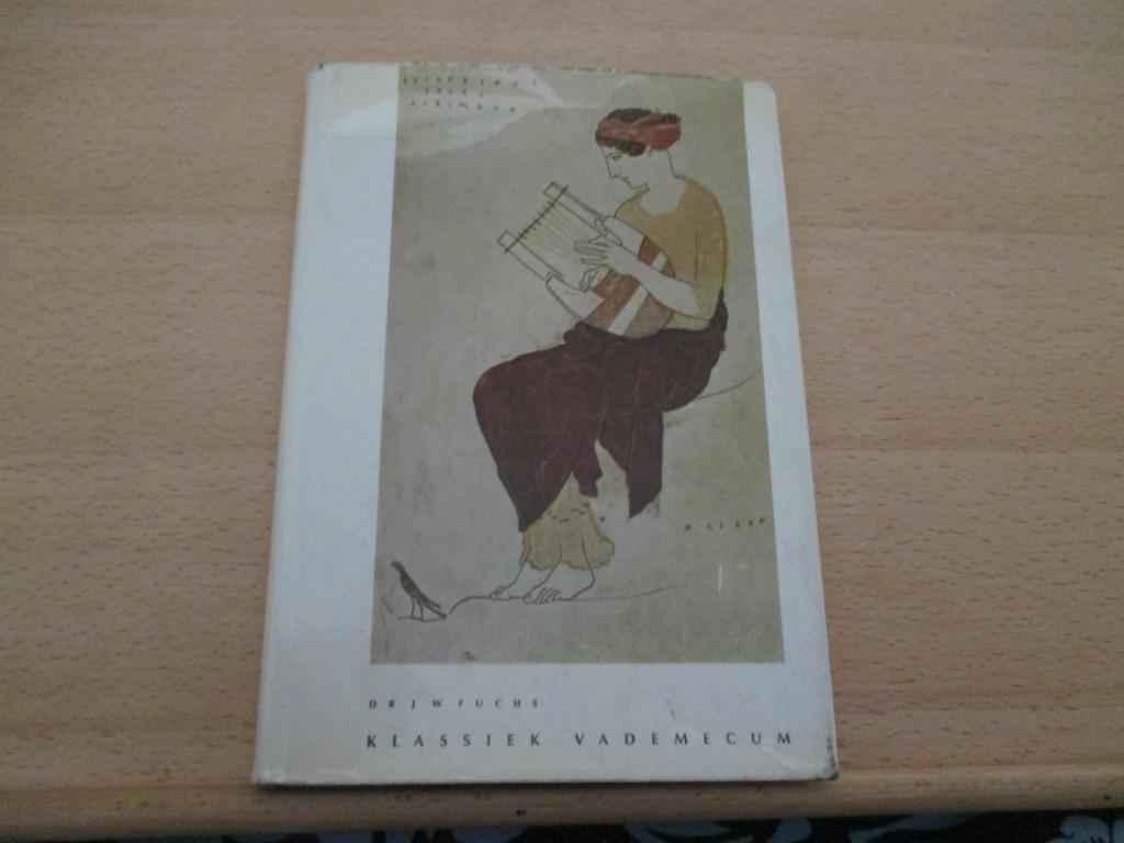 Klassiek Vademecum –  DR. J.W. Fuchs Teksten uit mythologie,, Gelezen, DR. J.W. Fuchs, Ophalen of Verzenden, Overige onderwerpen