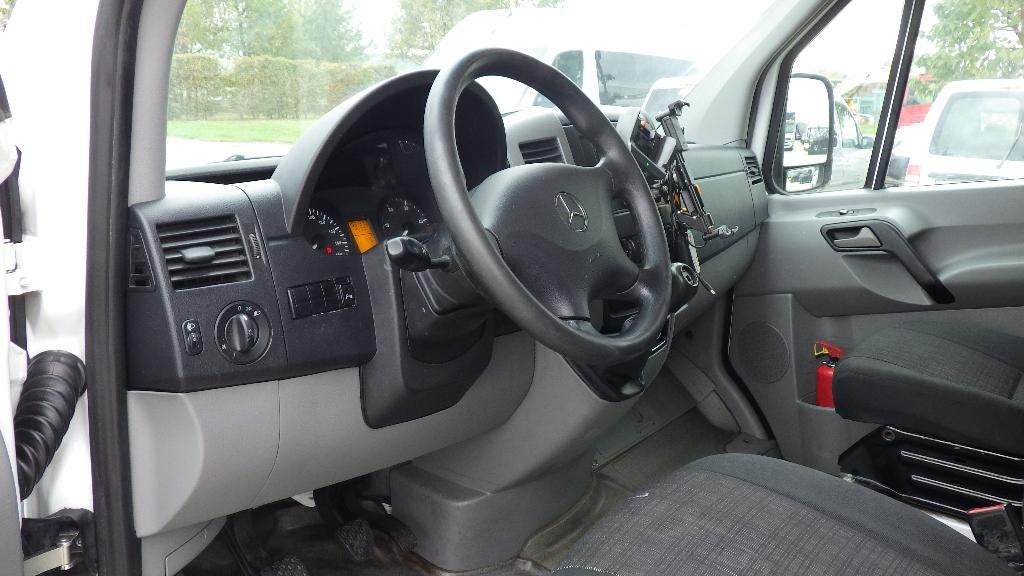 Mercedes-Benz Sprinter 313 (Stock ID 17731) — 18