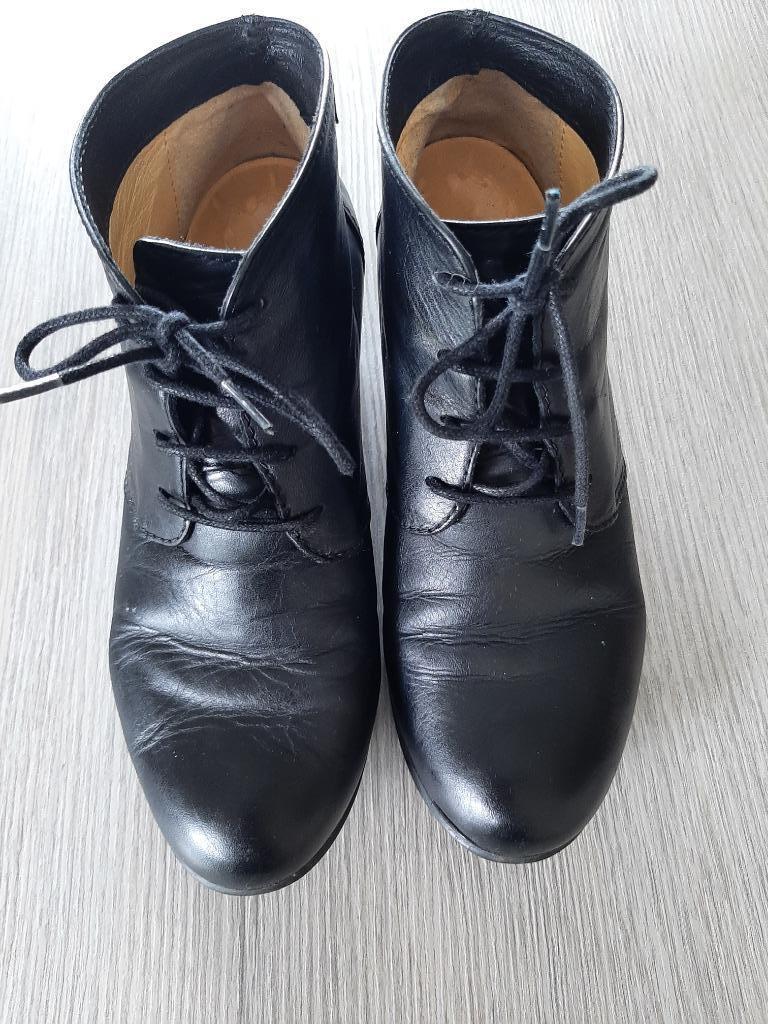 Wolky zwart enkellaarsje met veters 38 1/2, Kleding | Dames, Schoenen, Ophalen, Wolky, Zwart, Lage of Enkellaarzen