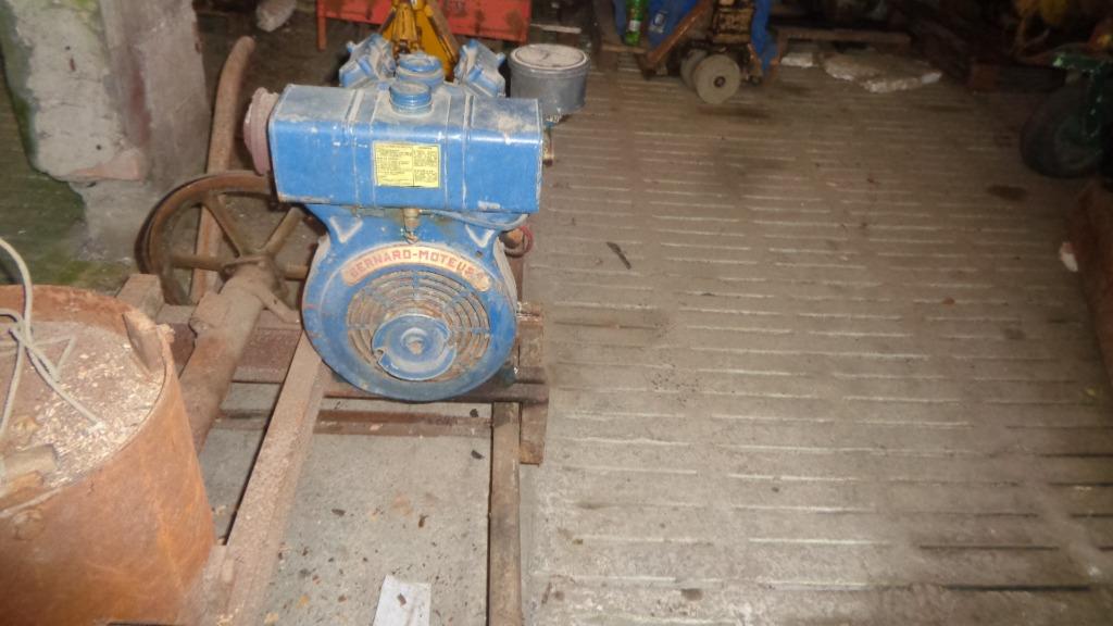 Bernard motor, Doe-het-zelf en Bouw, Ophalen of Verzenden