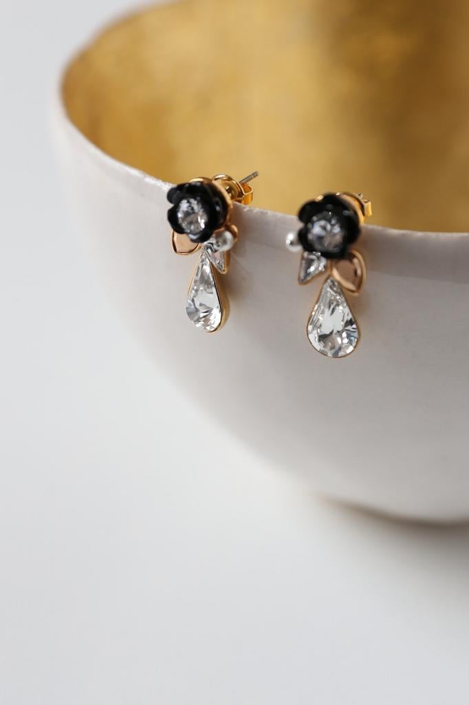 Swarovski oorbellen "Bloem", Handtassen en Accessoires, Oorbellen, Met kristal, Ophalen of Verzenden, Knopjes of Stekers, Goud