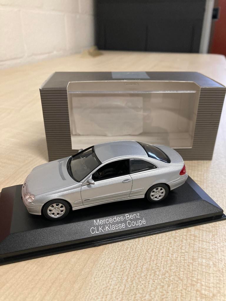 Mercedes CLK Minichamps 1:43, Enlèvement ou Envoi, Comme neuf