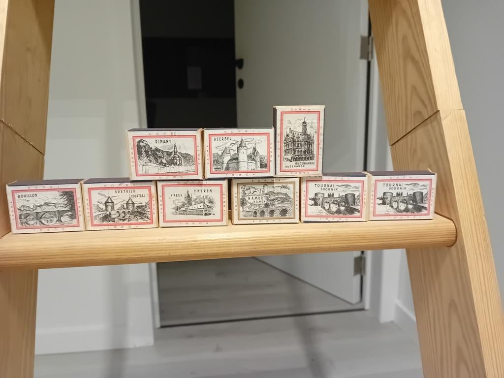 Oude houten luciferdoosjes steden, Enlèvement ou Envoi, Comme neuf