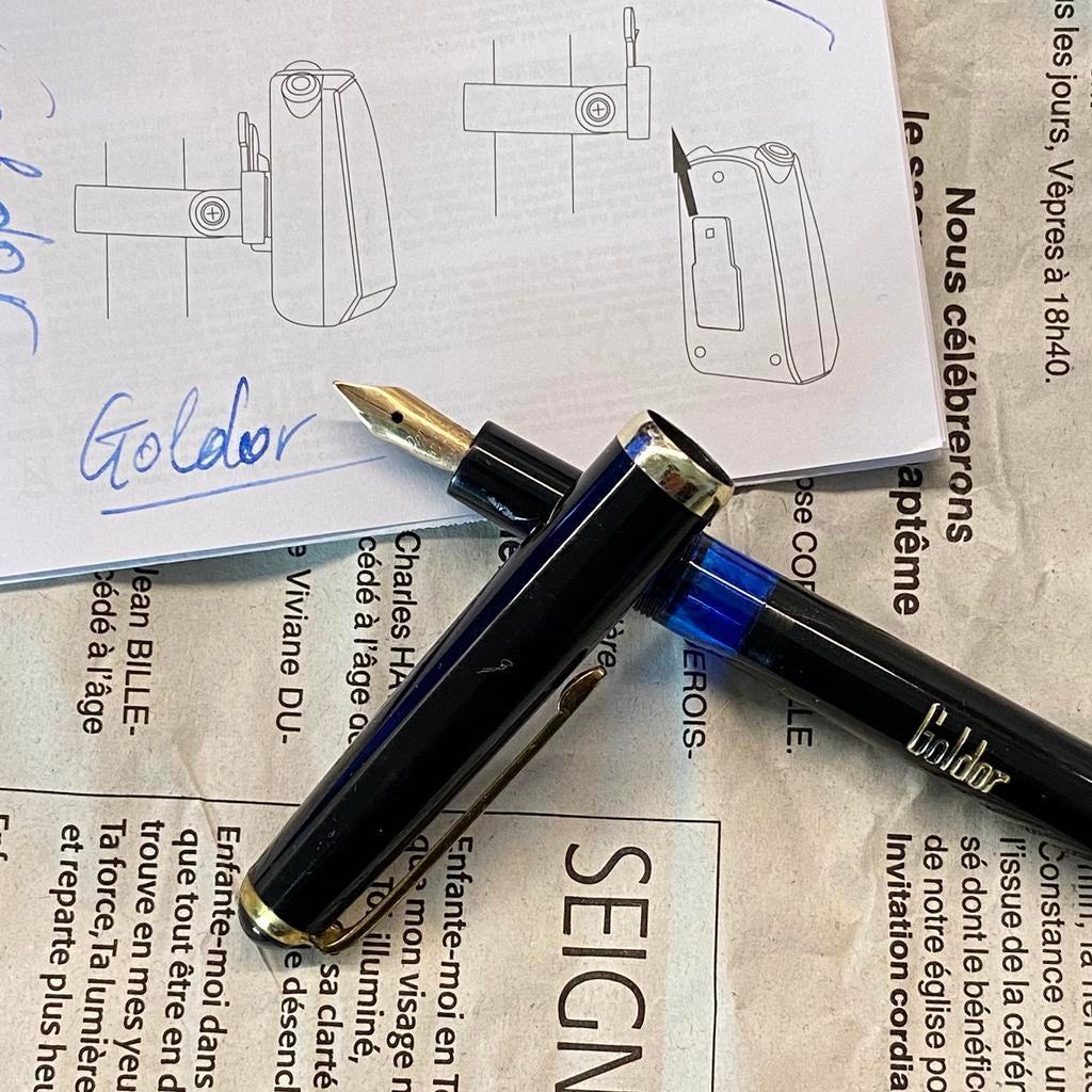 Ancien stylo plume Goldor, plume 14c, parfait état, Collections, Enlèvement ou Envoi, Comme neuf, Stylo