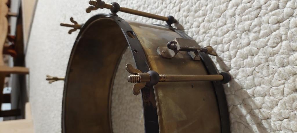 piece  de tambour en cuivre., Musique & Instruments, Percussions, Enlèvement, Tambour