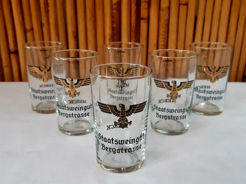 6 kleine glazen van het Duitse wijnmerk Staatsweingut 1980, Verzamelen, Glas en Drinkglazen, Ophalen of Verzenden, Zo goed als nieuw