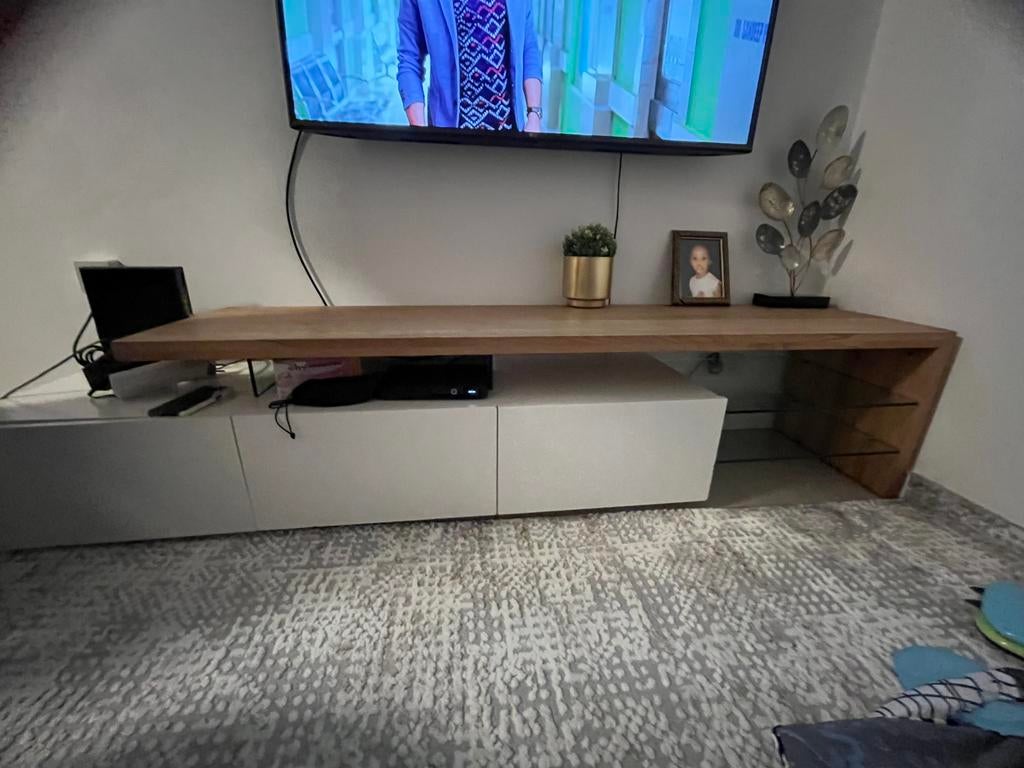 Une table de salon très minimaliste, Maison & Meubles, Enlèvement, Utilisé