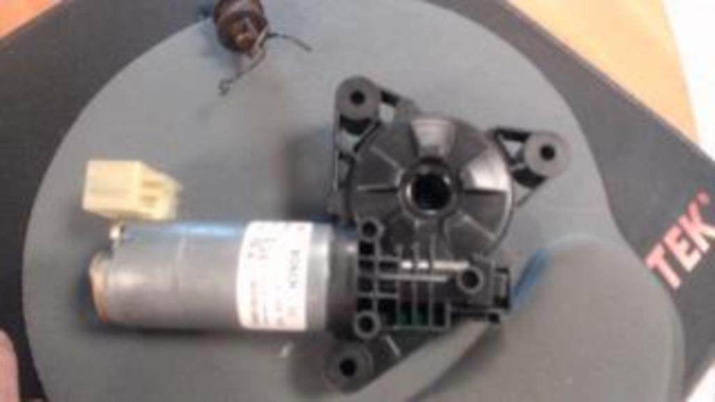 Moteur toit ouvrant Renault Twingo 3 2014-2020 LP/14085, Autos : Pièces & Accessoires, Enlèvement ou Envoi, Utilisé, Renault