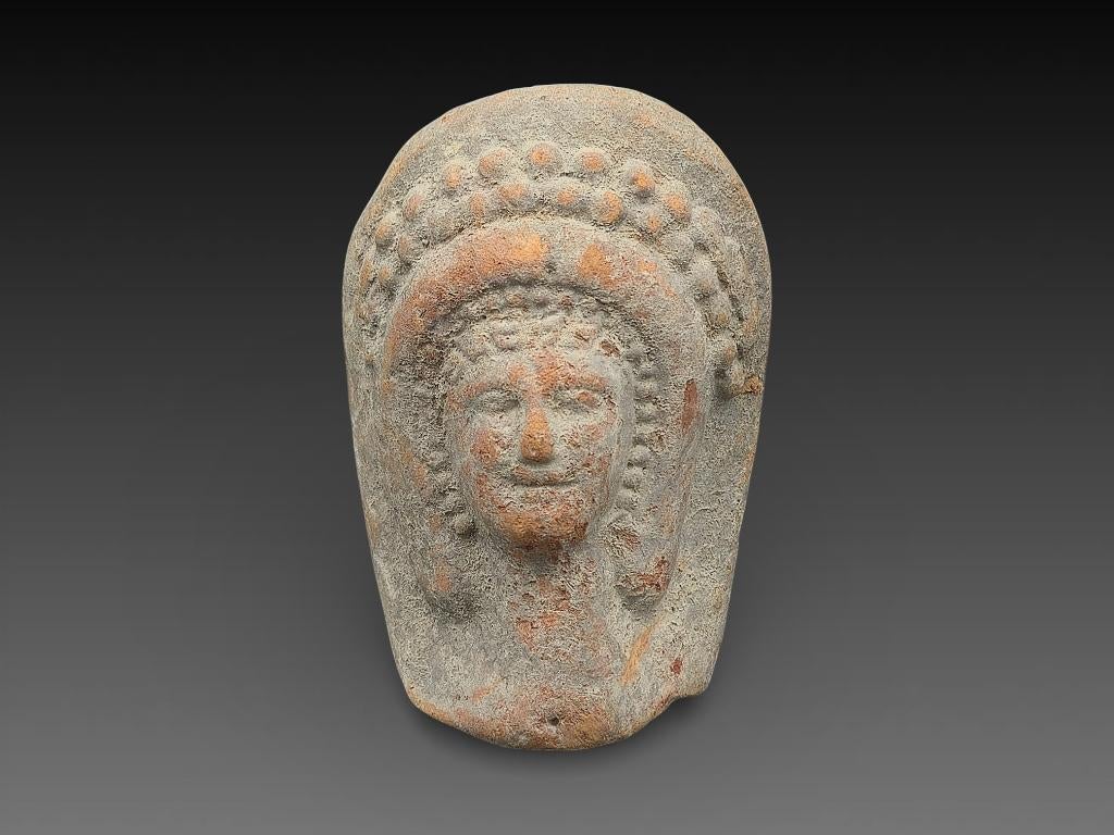 Terracotta hoofd van een godheid, terracotta, Romeinse tijd, Ophalen of Verzenden
