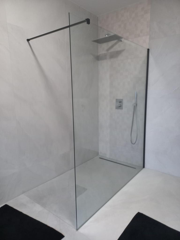 Glazen wand inloopdouche, Doe-het-zelf en Bouw, Sanitair, Ophalen, Zo goed als nieuw, Glas, Douche
