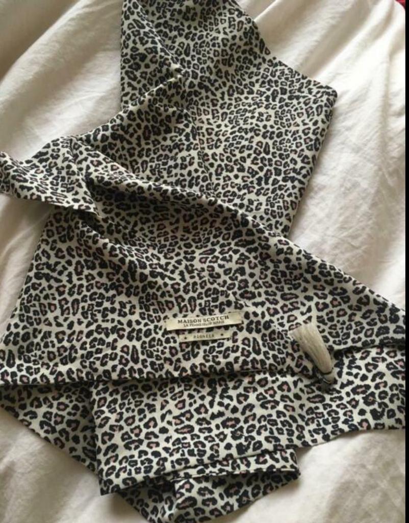 Luipaard sjaal Maison Scotch, Maison scotch, Envoi, Neuf, Écharpe