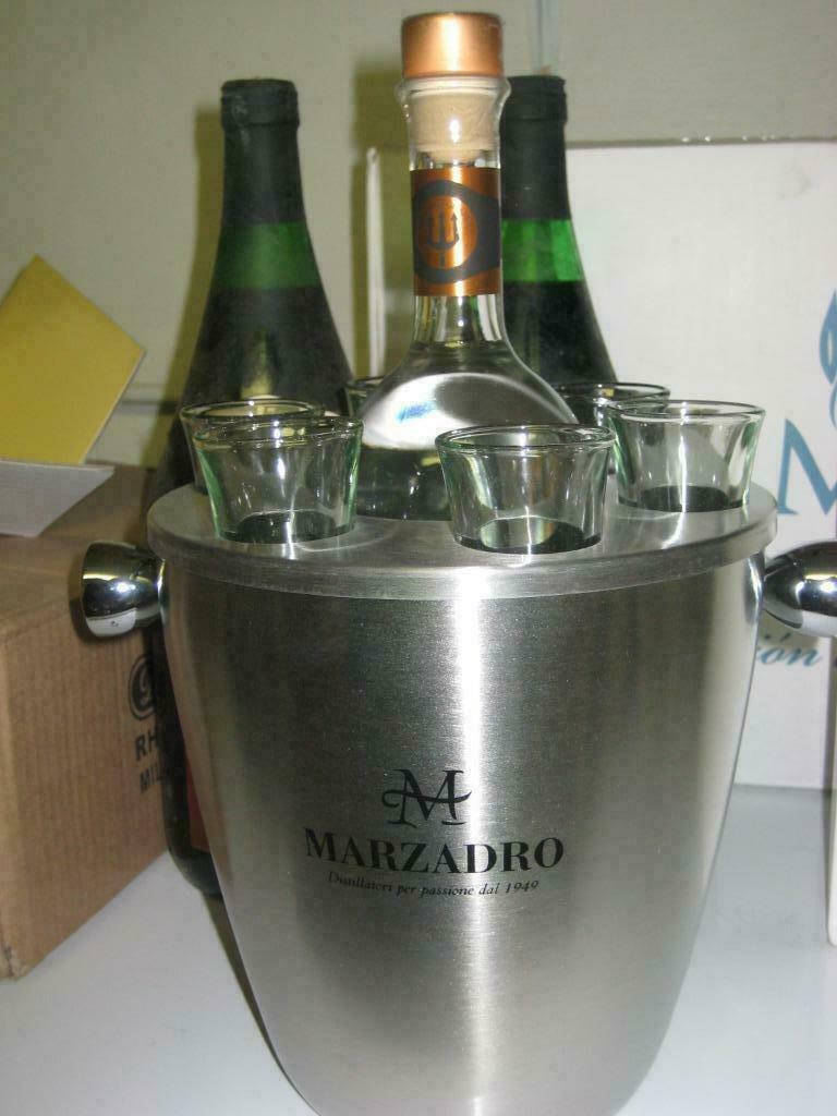 Marzadro Grappa Trentina gift set ice bucket & 6 glazen 0,7l, Overige typen, Nieuw, Vol, Italië