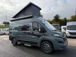on cherche un fourgon camper (4 places dormir)) 5m40, Caravanes & Camping, Camping-cars, Autres marques, Boîte manuelle, Douche
