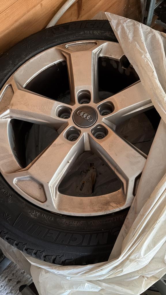 4 Michelin winterbanden met originele aluminum Audi velgen, Enlèvement, Pneus hiver, Pneu(s)