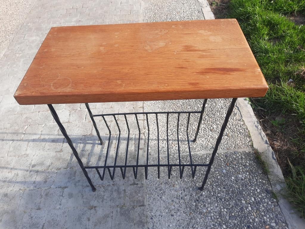 Table porte-livres très bon état H.70 cm, Enlèvement, Comme neuf