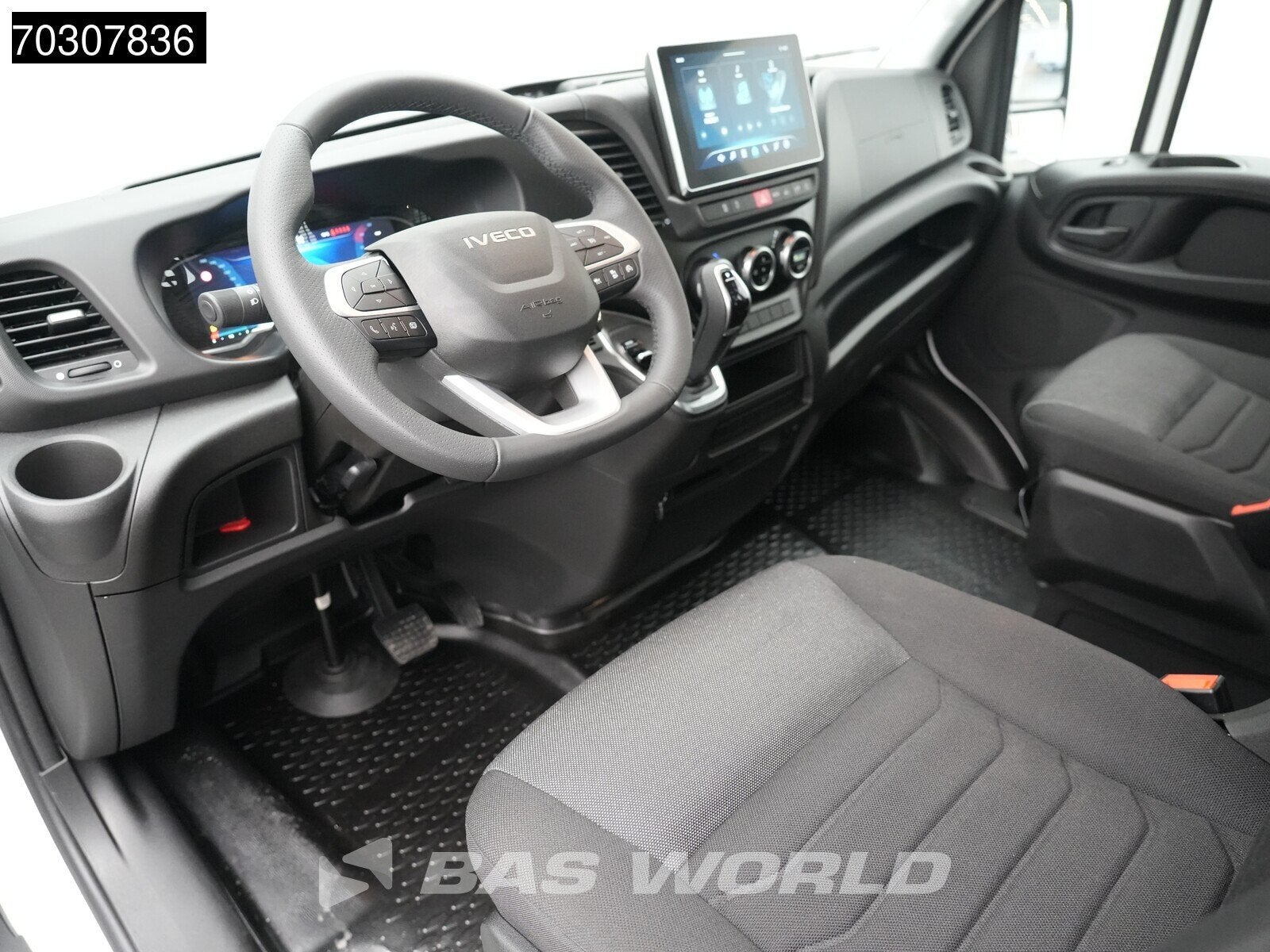 Iveco Daily 35C21 3.0L Open Laadbak Dubbel Cabine 210PK Dubb, Auto's, Stof, Euro 6, 4 cilinders, Iveco