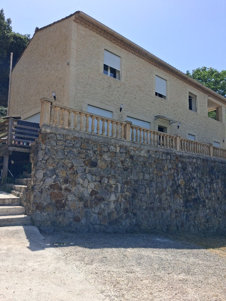 Huis in Ales Cevennes, Immo, Huizen en Appartementen te koop, Brussel, 1500 m² of meer, Vrijstaande woning