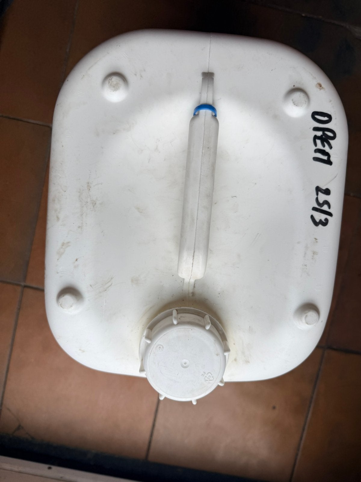Jerricans en plastique 20L 4€, Moins de 75 litres, Enlèvement, Utilisé, Synthétique
