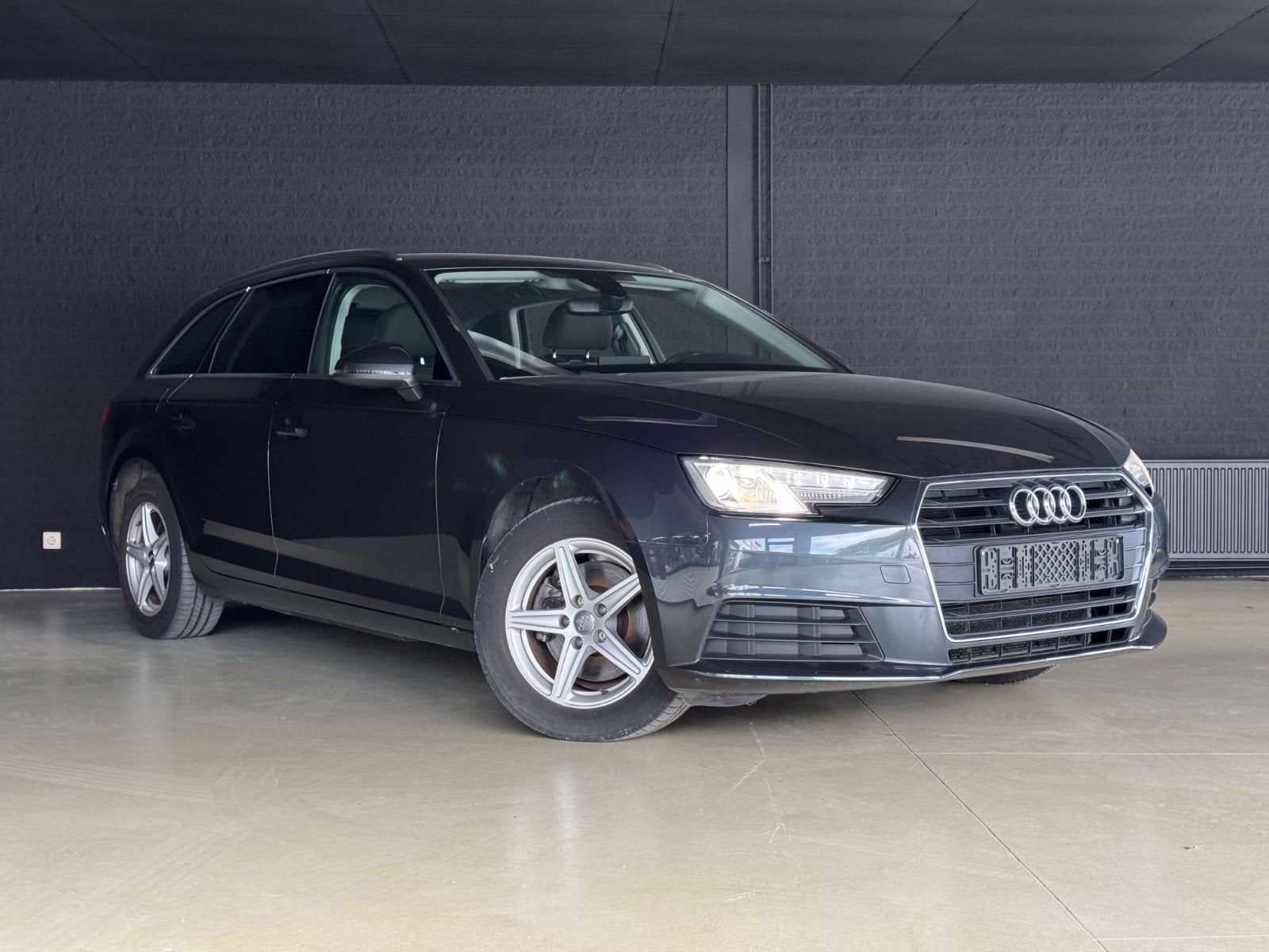 Audi A4 2.0 TDI 150 ch — 2019 — 105 000 km — Navi — Camera-S, Achat, Euro 6, Diesel, Particulier