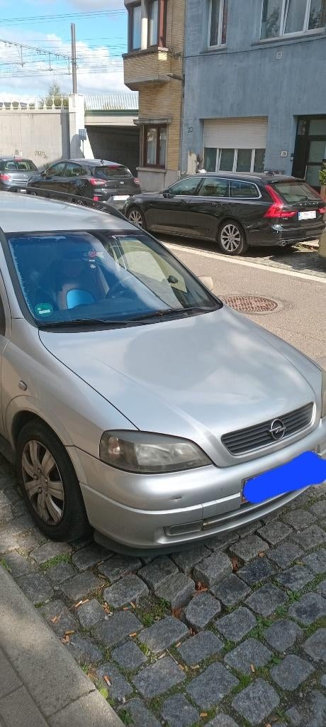 Opel astra, Autos, Opel, Argent ou Gris, Boîte manuelle, Noir, 5 portes