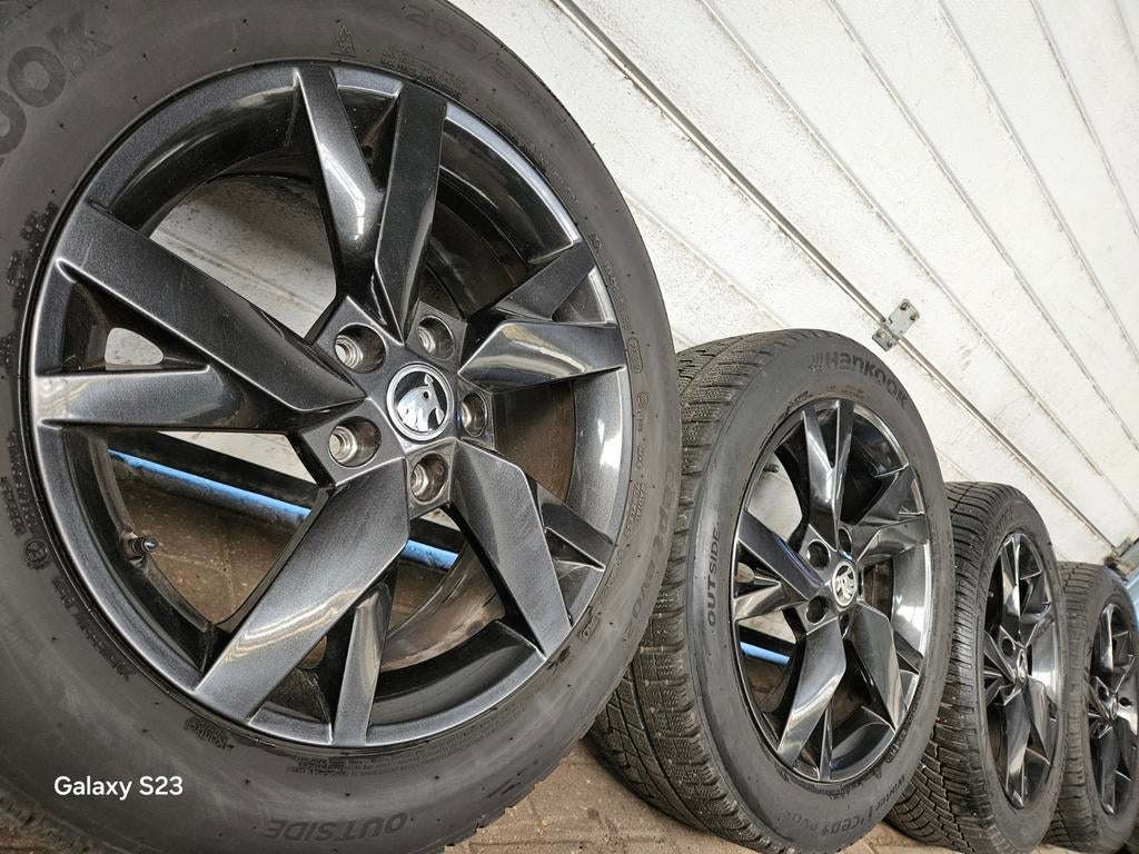 17 inch Skoda Superb Octavia Yeti Kamiq Velgen banden, Ophalen of Verzenden