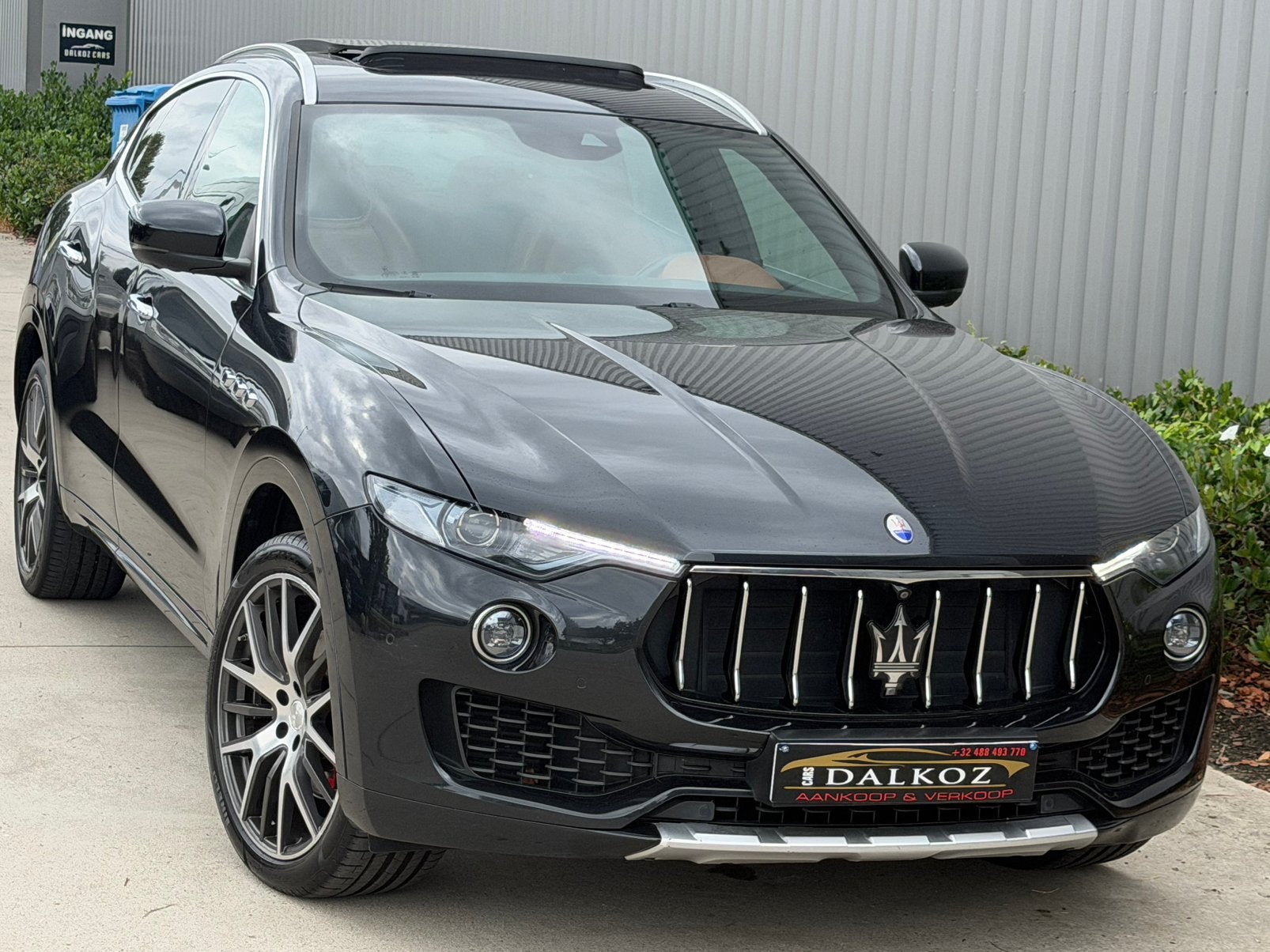 Maserati Levante 3.0V6 Q4•1er pro•Pano•Euro6B•Caméra360•2017, Autos, Cuir, Essai à domicile, Achat, 2987 cm³