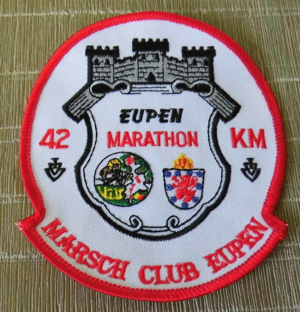 stoffen embleem/badge Eupen Marathon, Marsch Club Eupen,, Collections, Cartes postales | Belgique, Envoi, 1980 à nos jours, Non affranchie