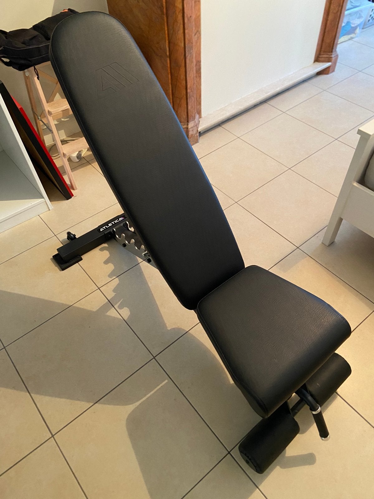 ATLETICA Premium Adjustable Weight Bench - Genuine Leather, Sport en Fitness, Fitnessmaterialen, Zo goed als nieuw, Ophalen