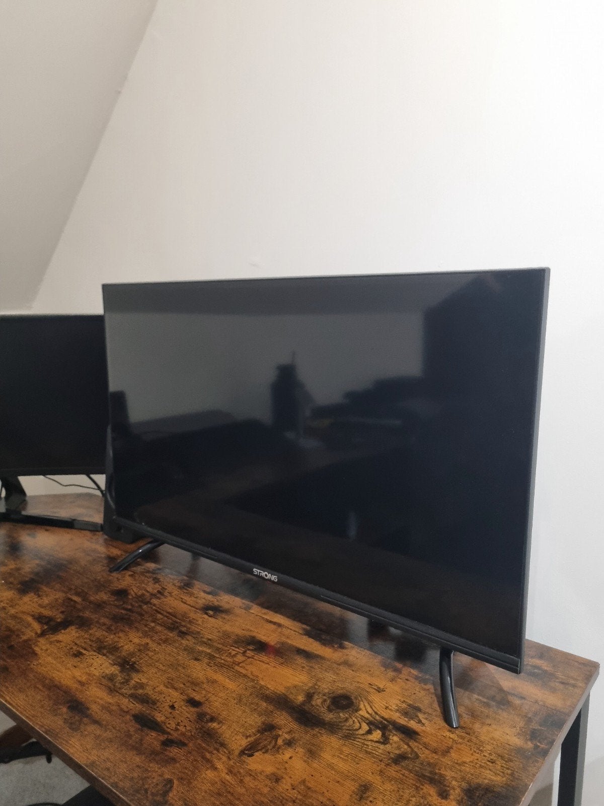 STRONG - 32" HDTV 80cm, Enlèvement ou Envoi, Comme neuf, 80 à 100 cm, Smart TV