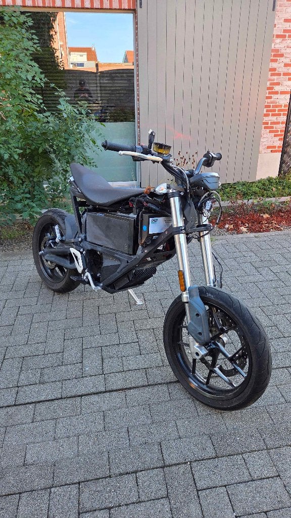 Zero FXS 11kW ZF7.2 (2020) - project moto, Motoren, Gebruikt, Particulier, 11 kW of minder, Zero Motorcycles