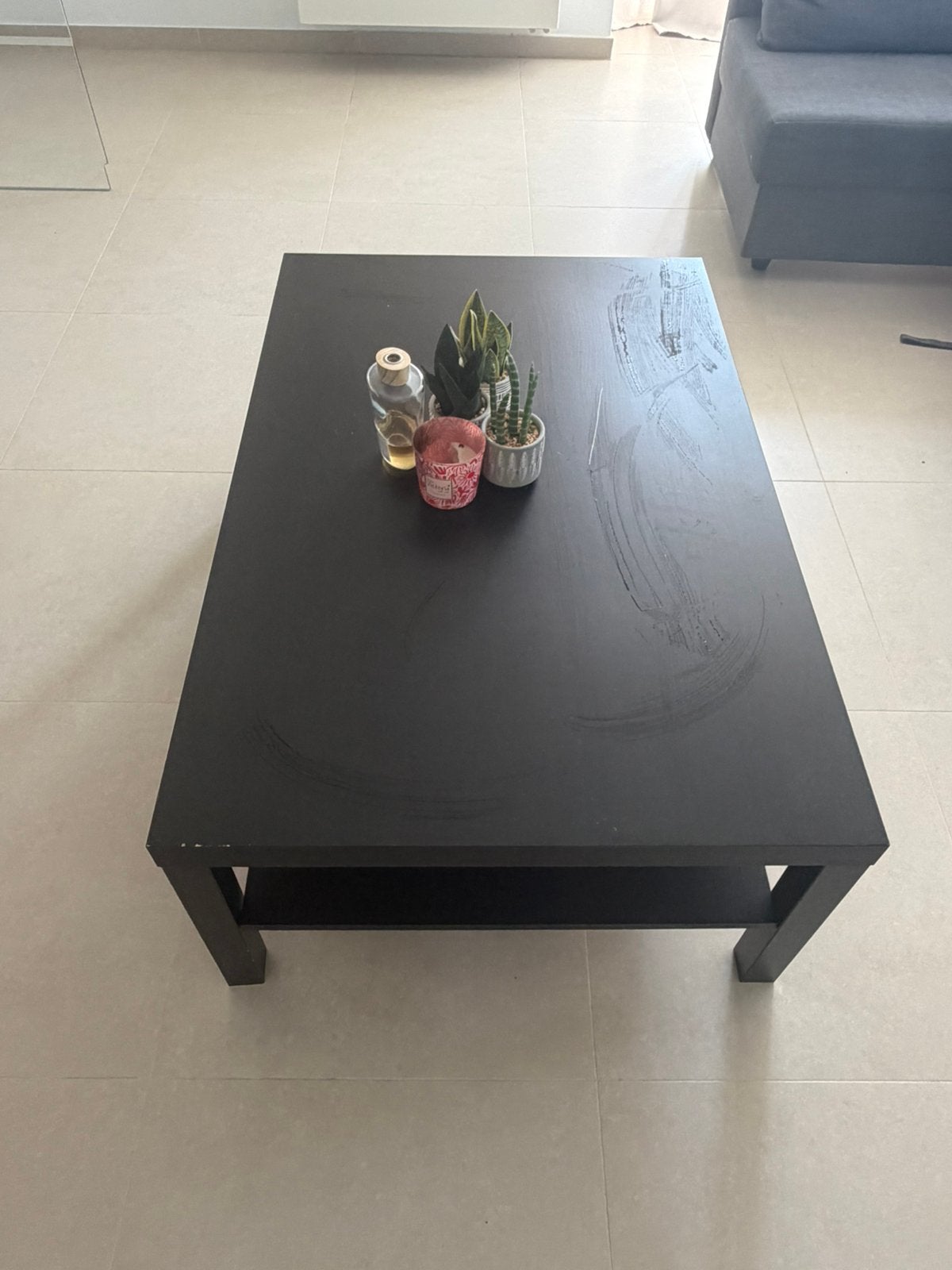 Vente de petite table de salon, Huis en Inrichting, Tafels | Salontafels, Ophalen, Zo goed als nieuw