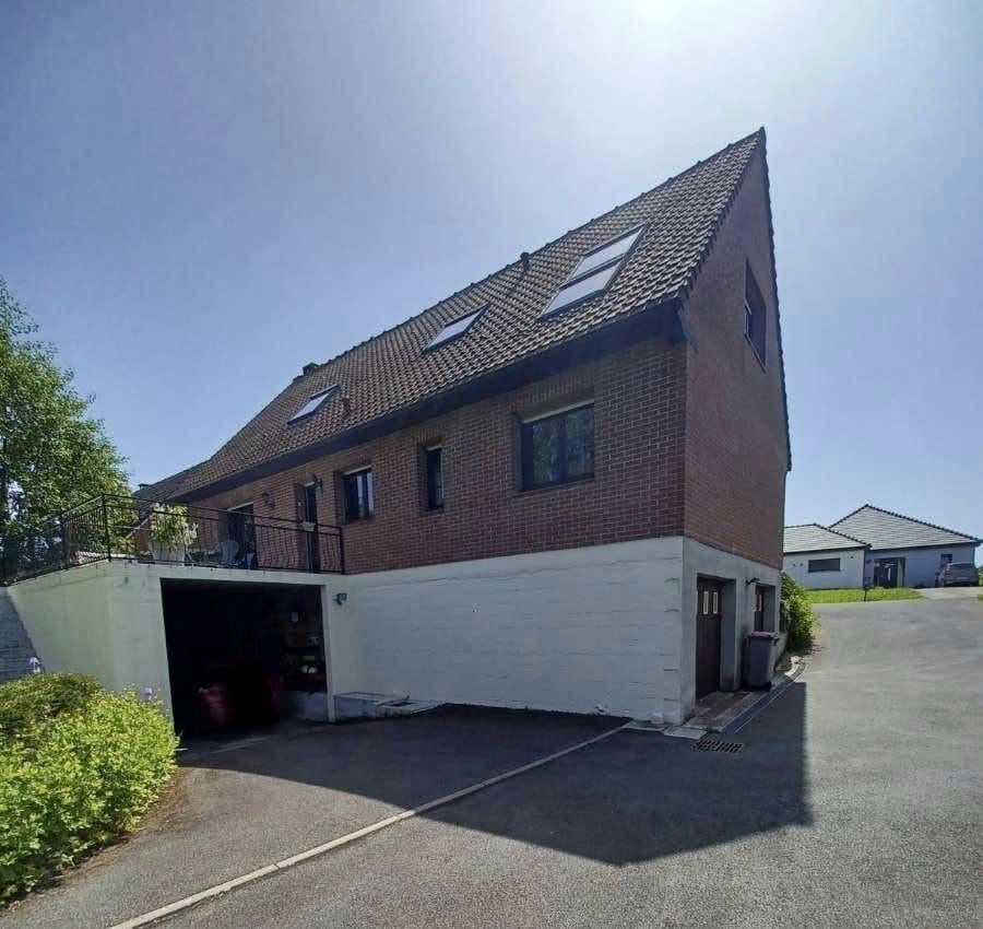 pavillon individuel, Immo, Huizen en Appartementen te koop, 145 m², 5 kamers, Vrijstaande woning, Charleroi