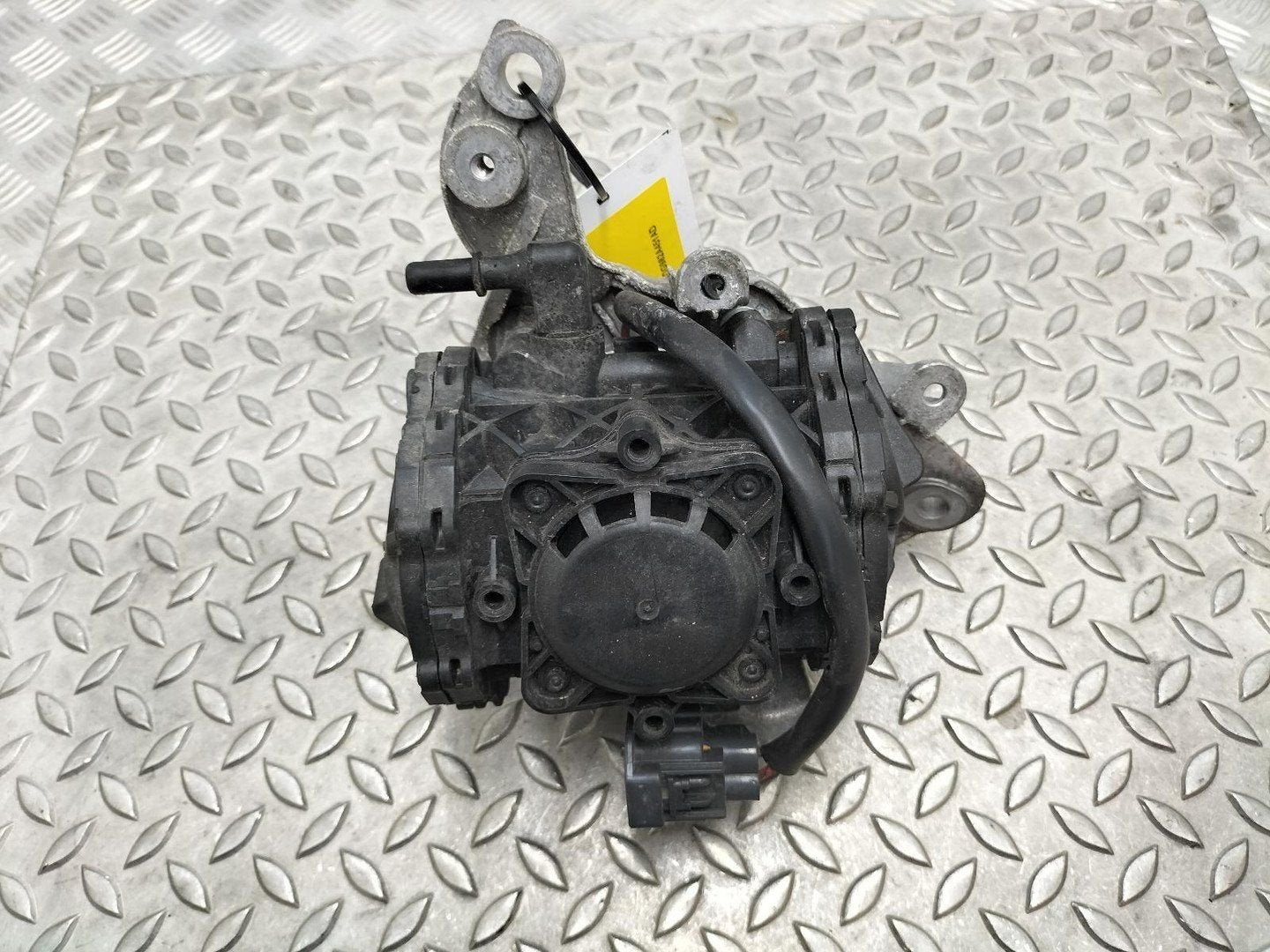 FORD MONDEO VACUUMPOMP 2019, Autos : Pièces & Accessoires, Moteurs & Accessoires, Utilisé, ARN reconnu, Stiba membre, Reconnu durable