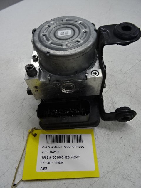 ABS POMP Alfa Romeo Giulietta (940) (51983920), Auto-onderdelen, Gebruikt, Alfa Romeo