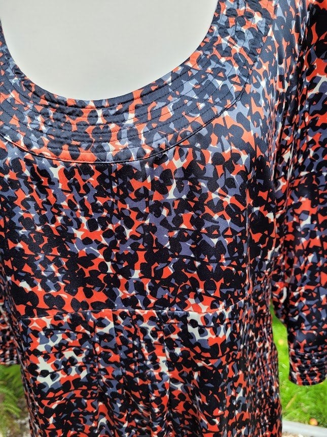 jurk satijn, Kleding | Dames, Maat 42/44 (L), Ophalen of Verzenden, Zo goed als nieuw, Knielengte