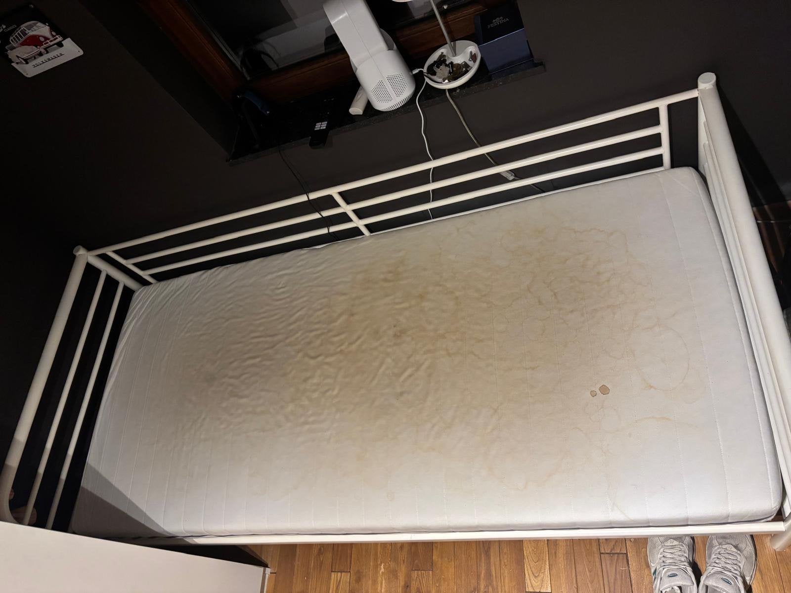 Cadre de lit+ sommier+ matelas IKEA, Maison & Meubles, 90 cm, Une personne, Enlèvement, Utilisé