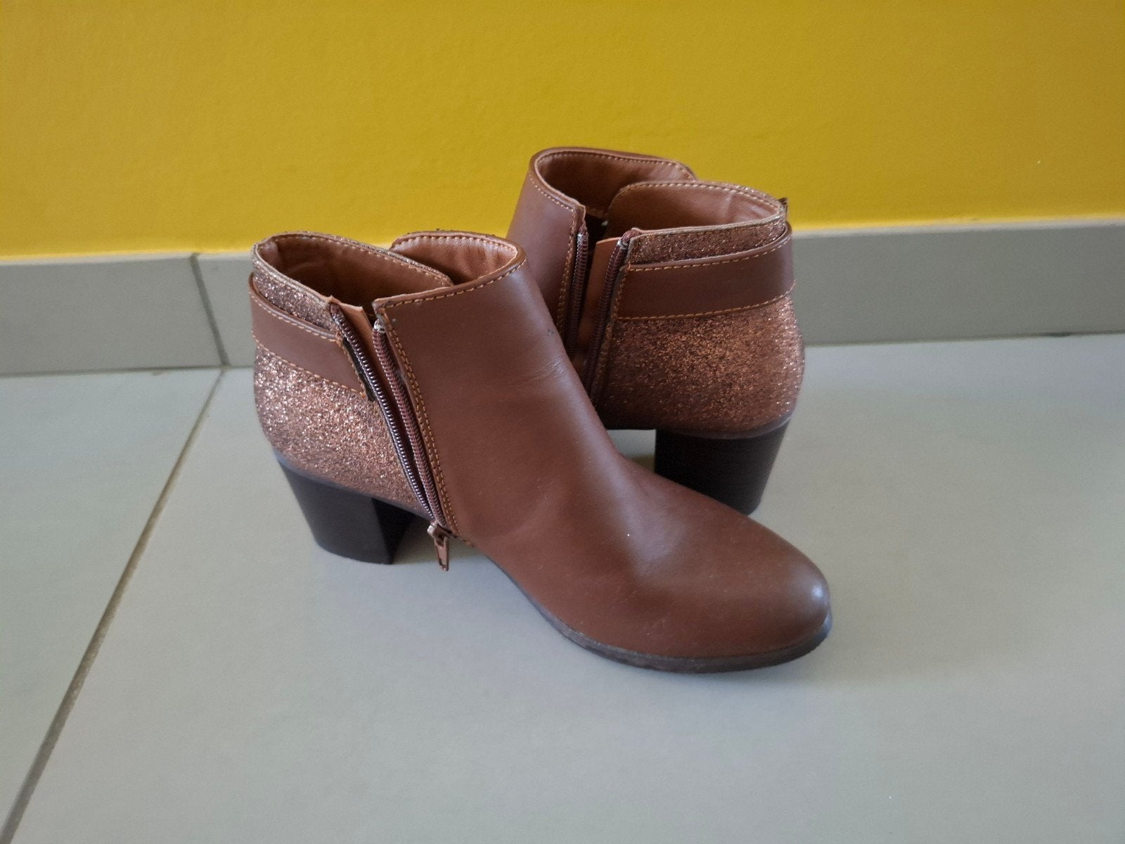 enkellaarsjes nieuw, Kleding | Dames, Schoenen, Ophalen of Verzenden