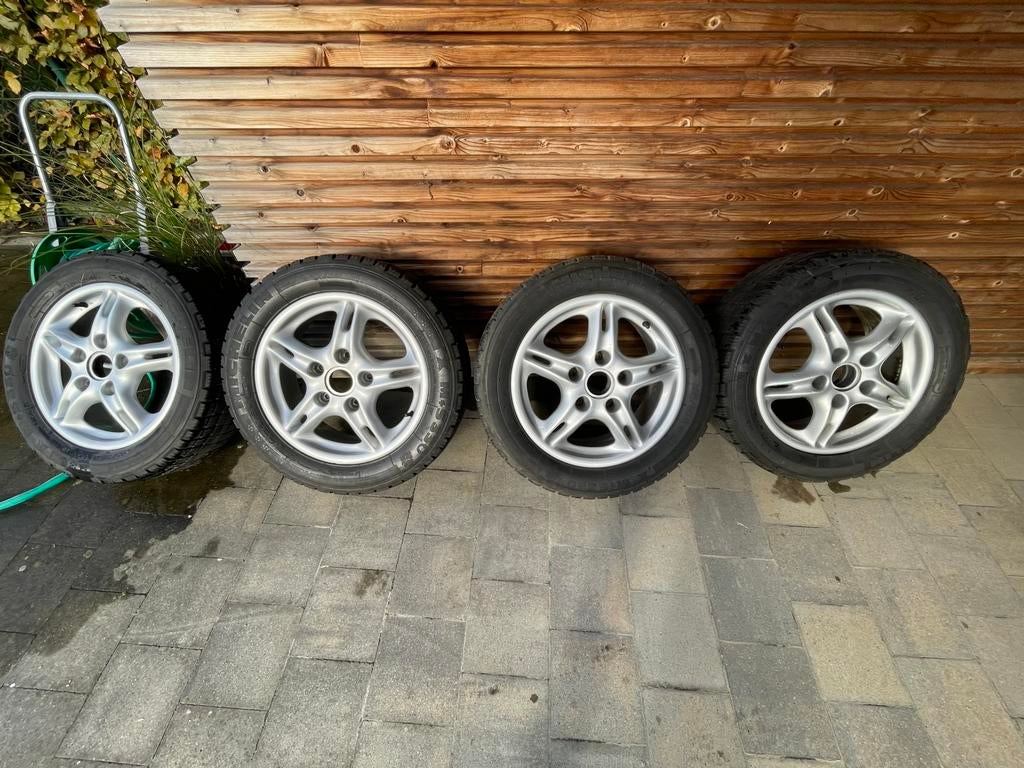 Porsche velgen 16” inclusief winterbanden, Auto-onderdelen, Ophalen, Gebruikt, Velg(en), 16 inch