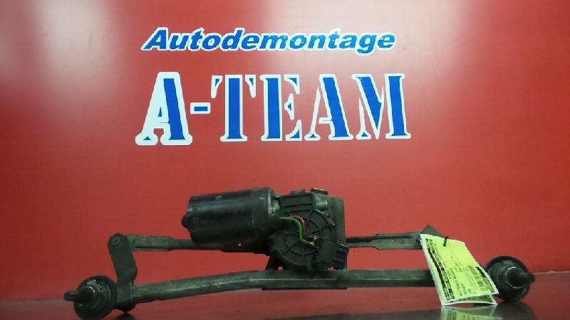 MOTEUR ESSUIE-GLACE AVANT 206 (2A / C/H/J/S) (|0390241360|), Robert Bosch AG, Utilisé, Robert-Bosch-Allee 1
74232  Abstatt, DE