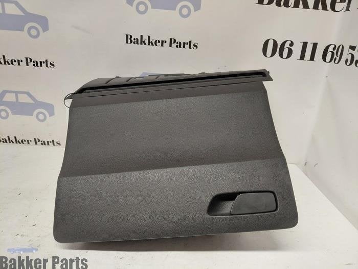 Boîte à gants d'un Audi Q2, Autos : Pièces & Accessoires, -, 3 mois de garantie, Audi, Utilisé