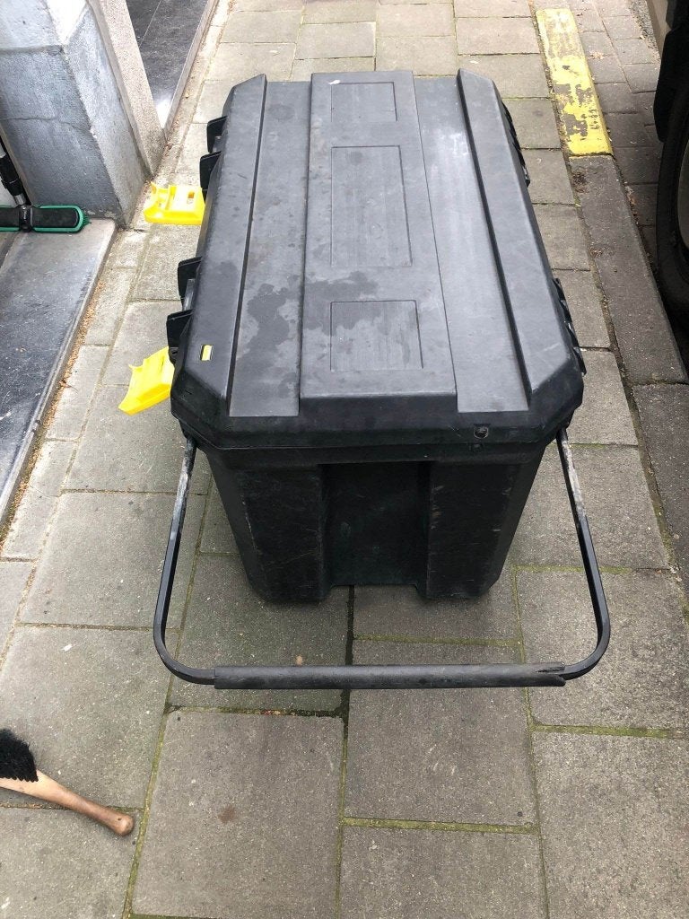 GEREEDSCHAP, Bricolage & Construction, Enlèvement